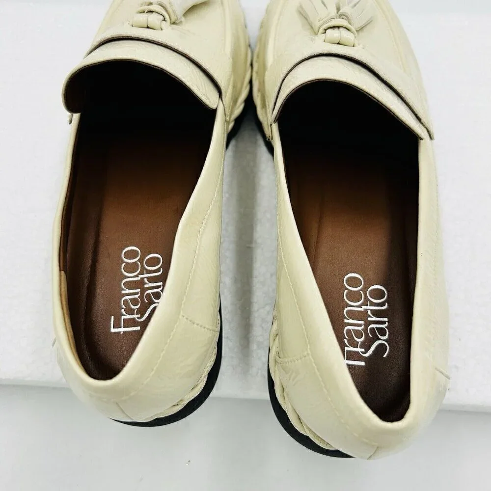 Franco Sarto Carolynn Womens Sz 8.5 Lug Sole Tassel Patent Leather Loafers Ivory